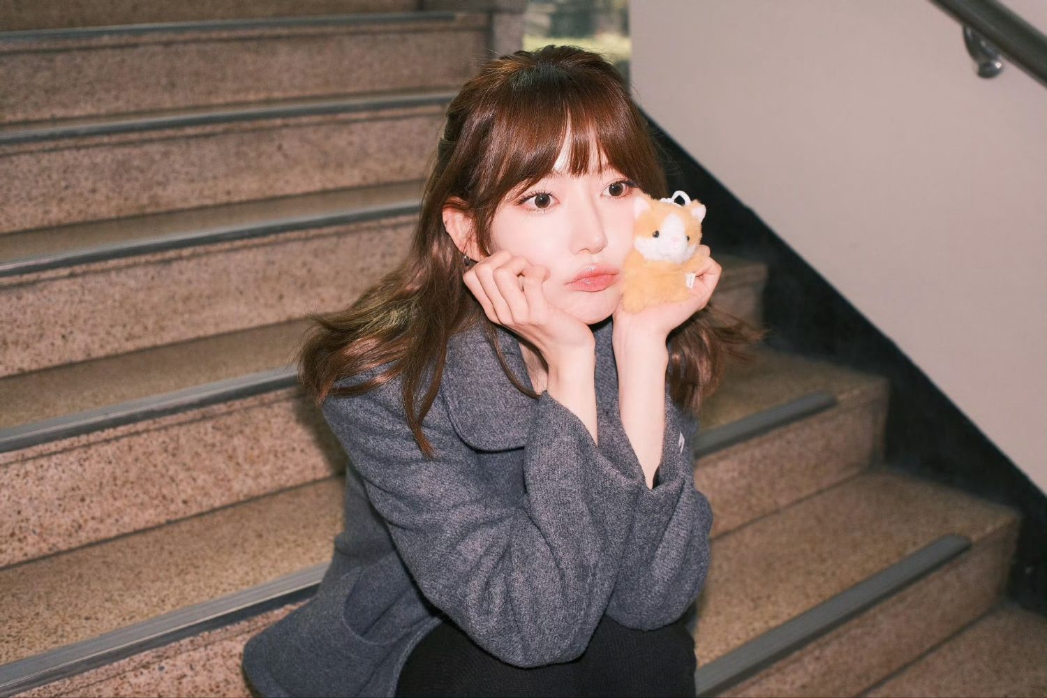 Behind-the-scenes cut of Sakura (LE SSERAFIM)