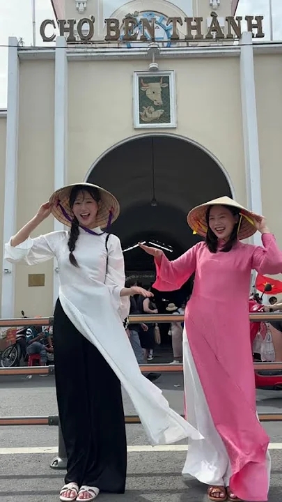 Behind-the-scenes cut of OH MY GIRL