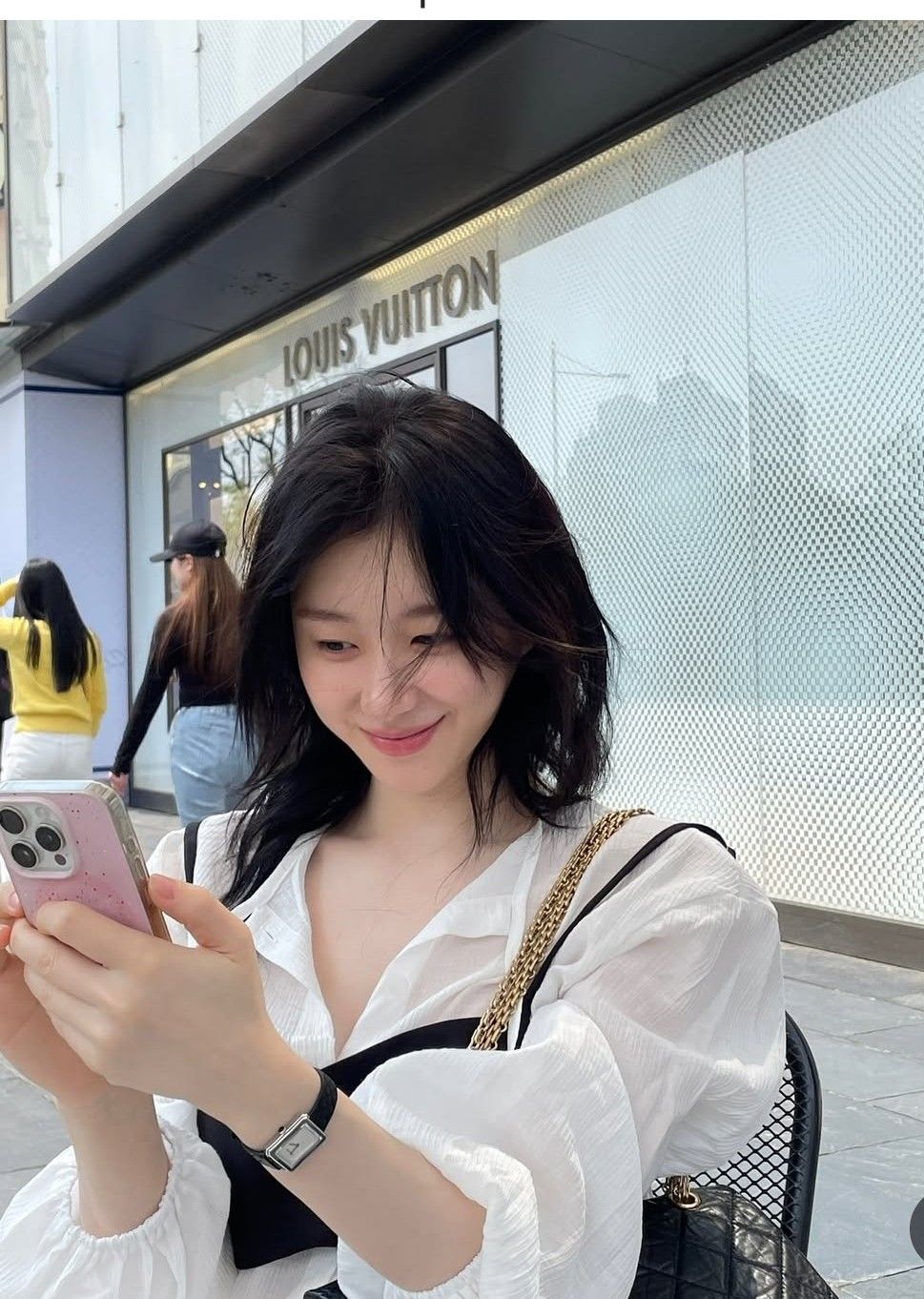 Behind-the-scenes cut of Chaeryeong (ITZY)