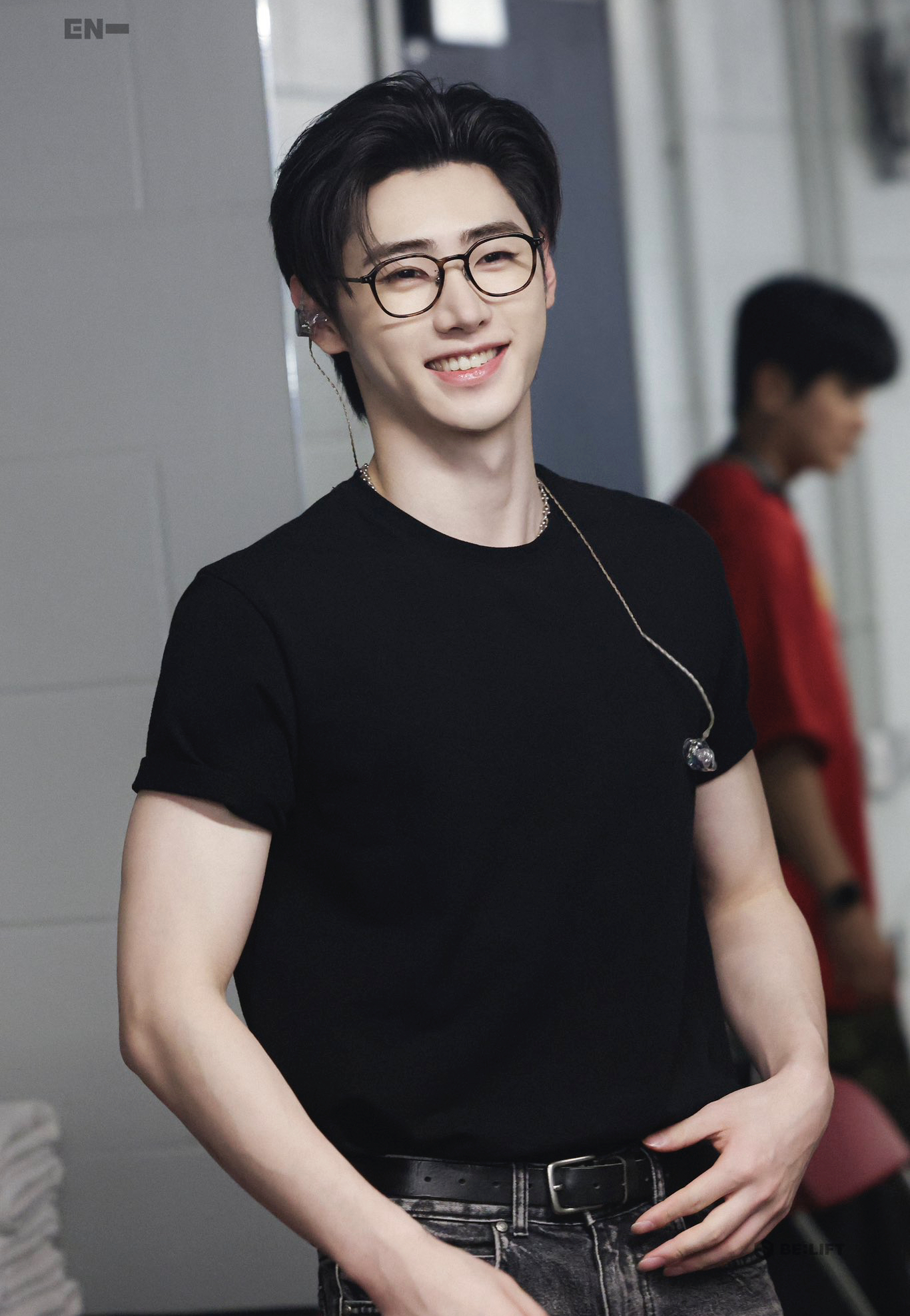 Latest photo of Sunghoon (ENHYPEN)