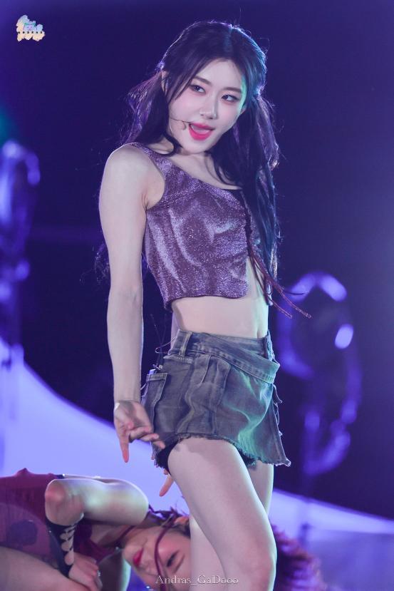 Behind-the-scenes cut of Chaeryeong (ITZY)