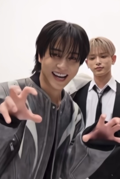 Behind-the-scenes cut of Taki (&TEAM)