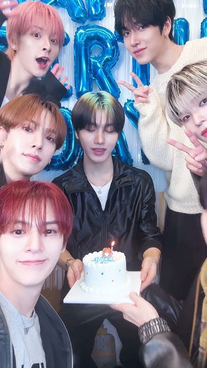 A heartfelt wallpaper shared by Hanjun (n.SSign)'s fans