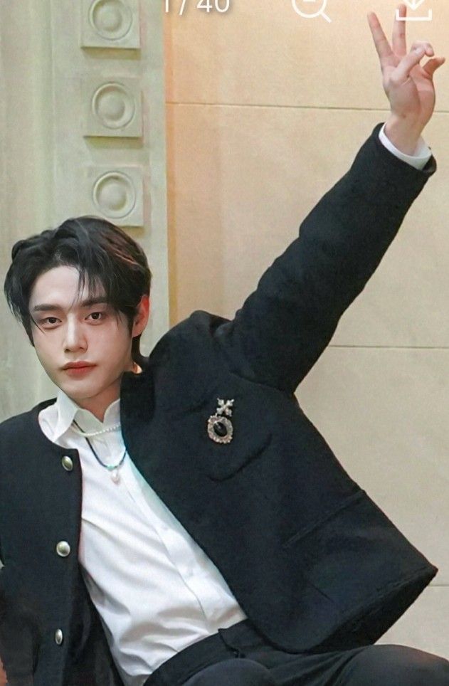 김지웅 (제로베이스원)의 최신 사진