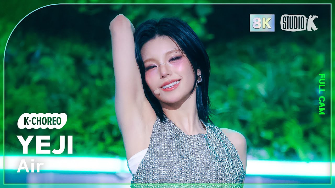 Behind-the-scenes cut of Yeji (ITZY)