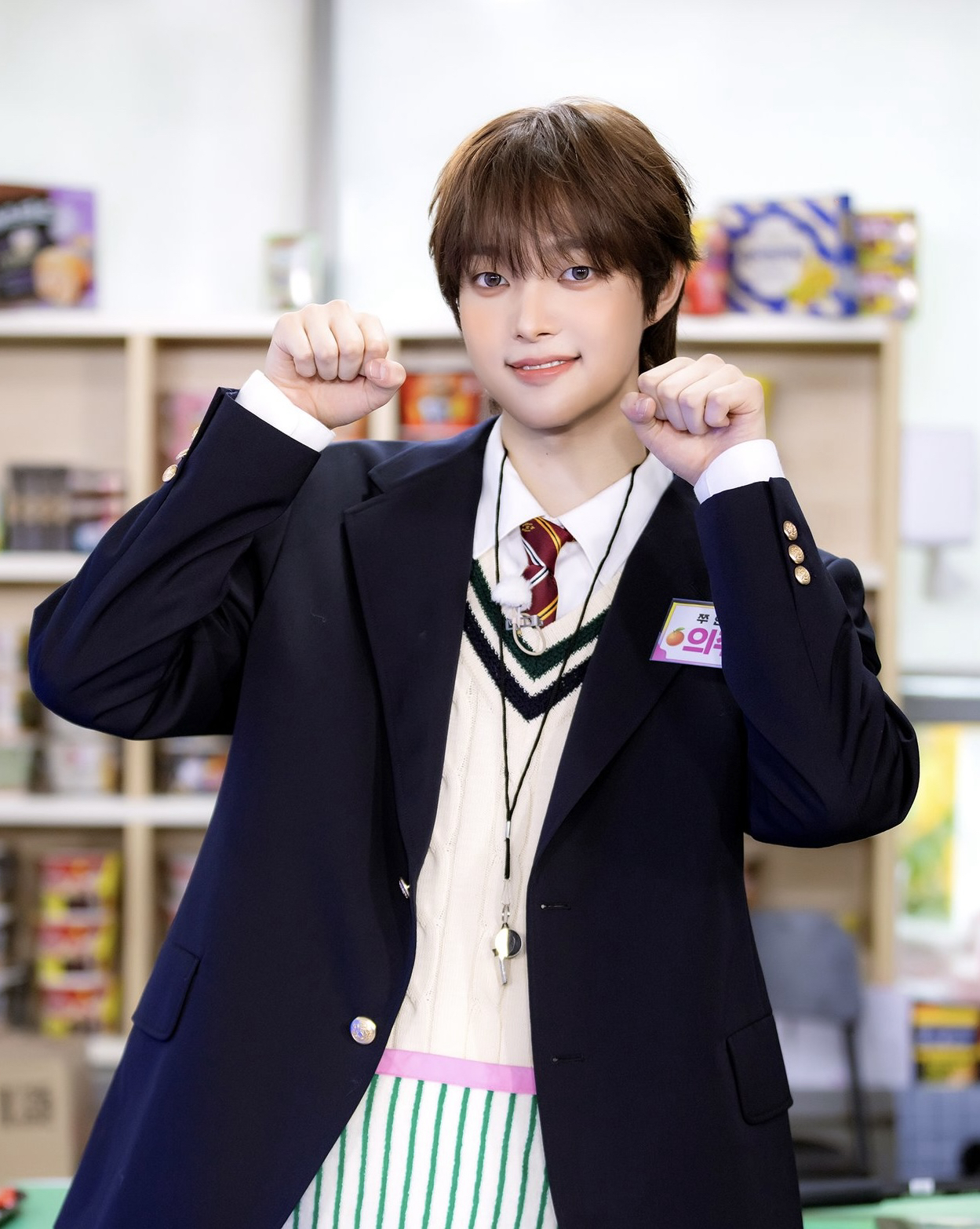 Latest photo of EJ (&TEAM)