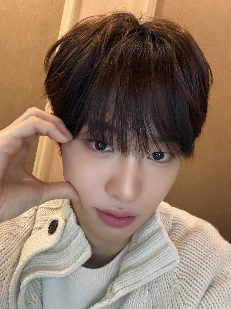 A moment captured by DRIPPIN's fan