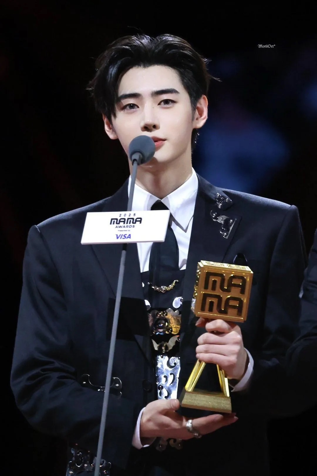 Latest photo of Sunghoon (ENHYPEN)