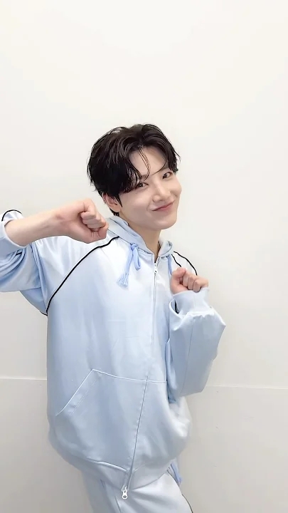 The most beloved wallpaper among Park Jeongwoo (TREASURE)'s fans