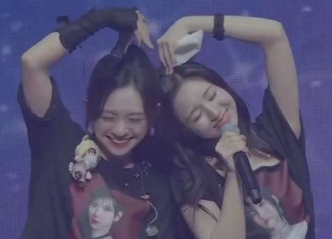Behind-the-scenes cut of Yeseo (MADEIN)