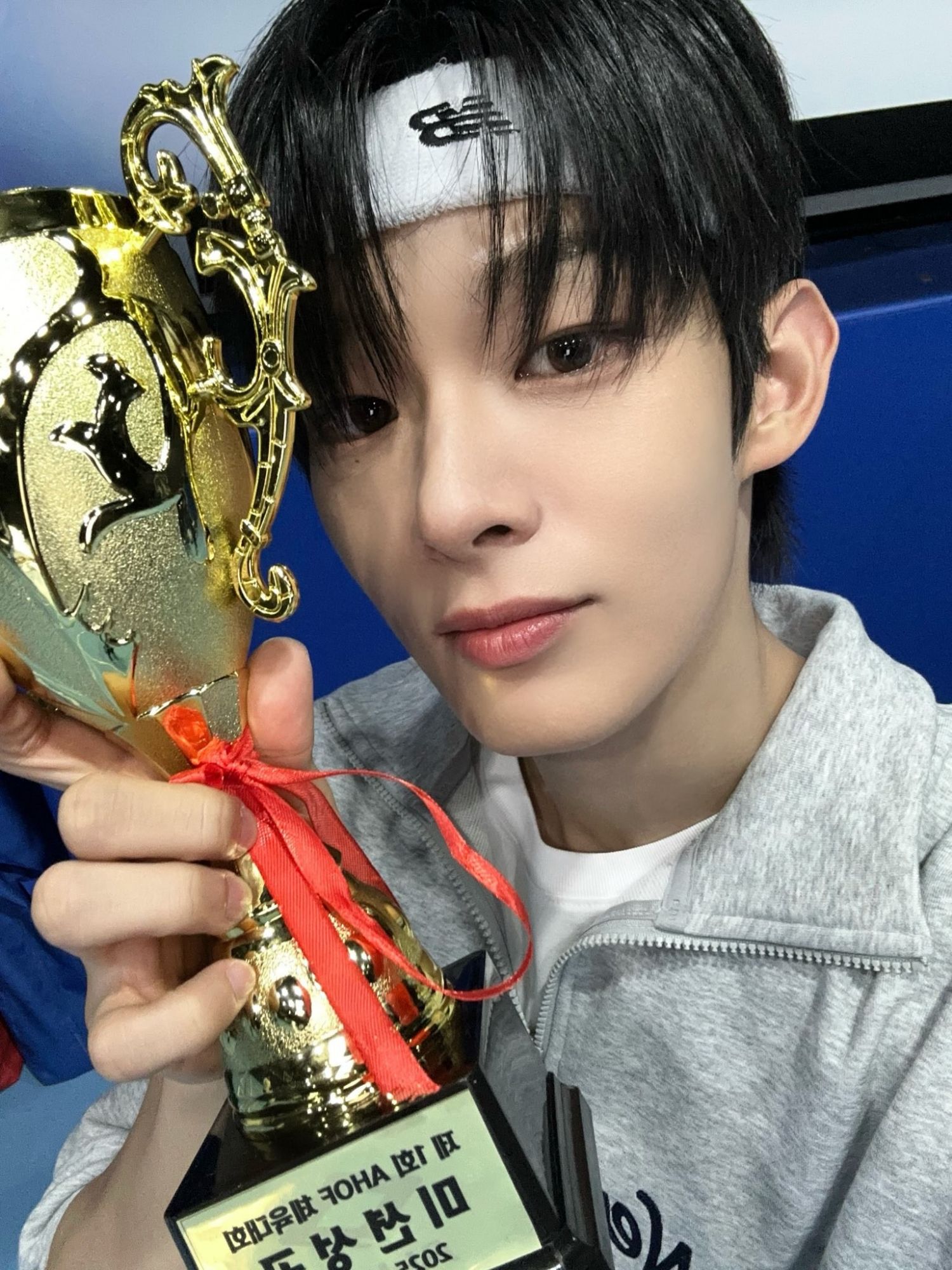 A moment captured by Steven (AHOF)'s fan