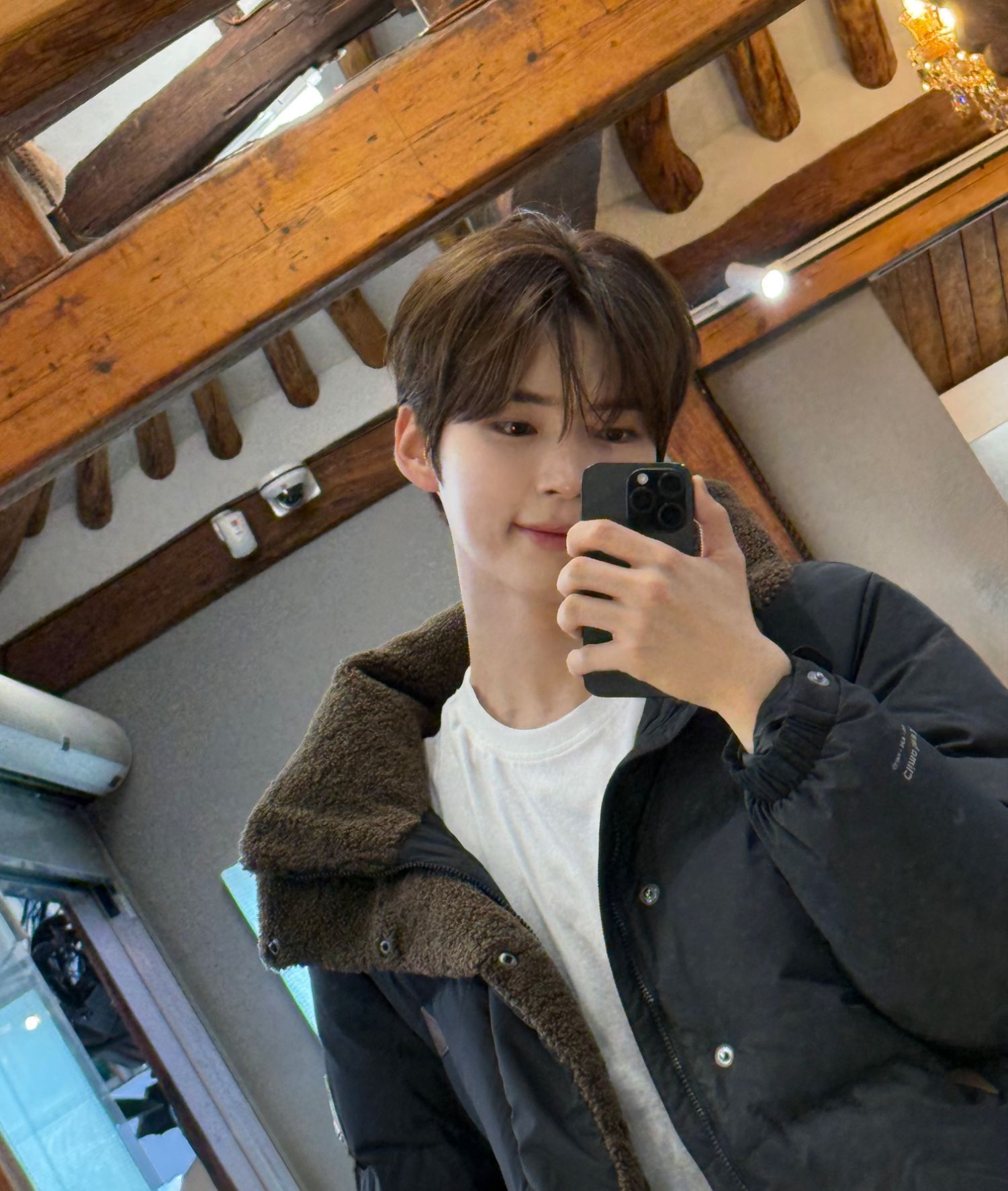 성한빈 (제로베이스원)의 최신 사진
