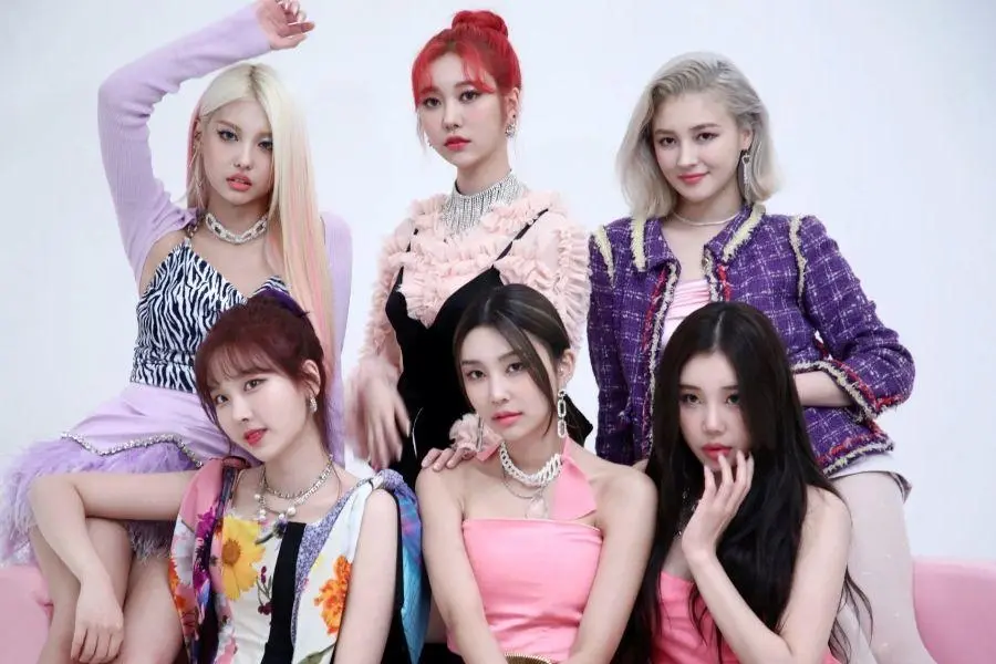 Recent activity shot of MOMOLAND
