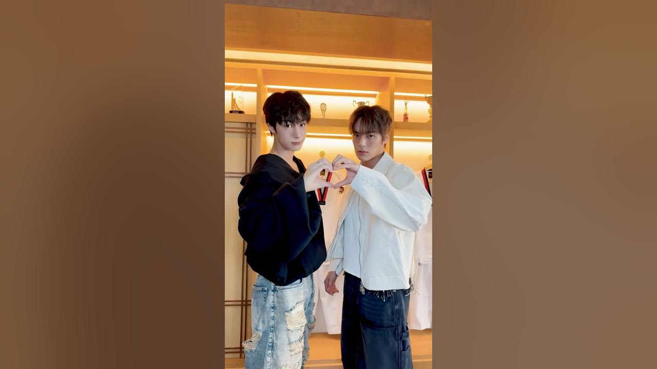 Foto aktivitas terbaru MONSTA X