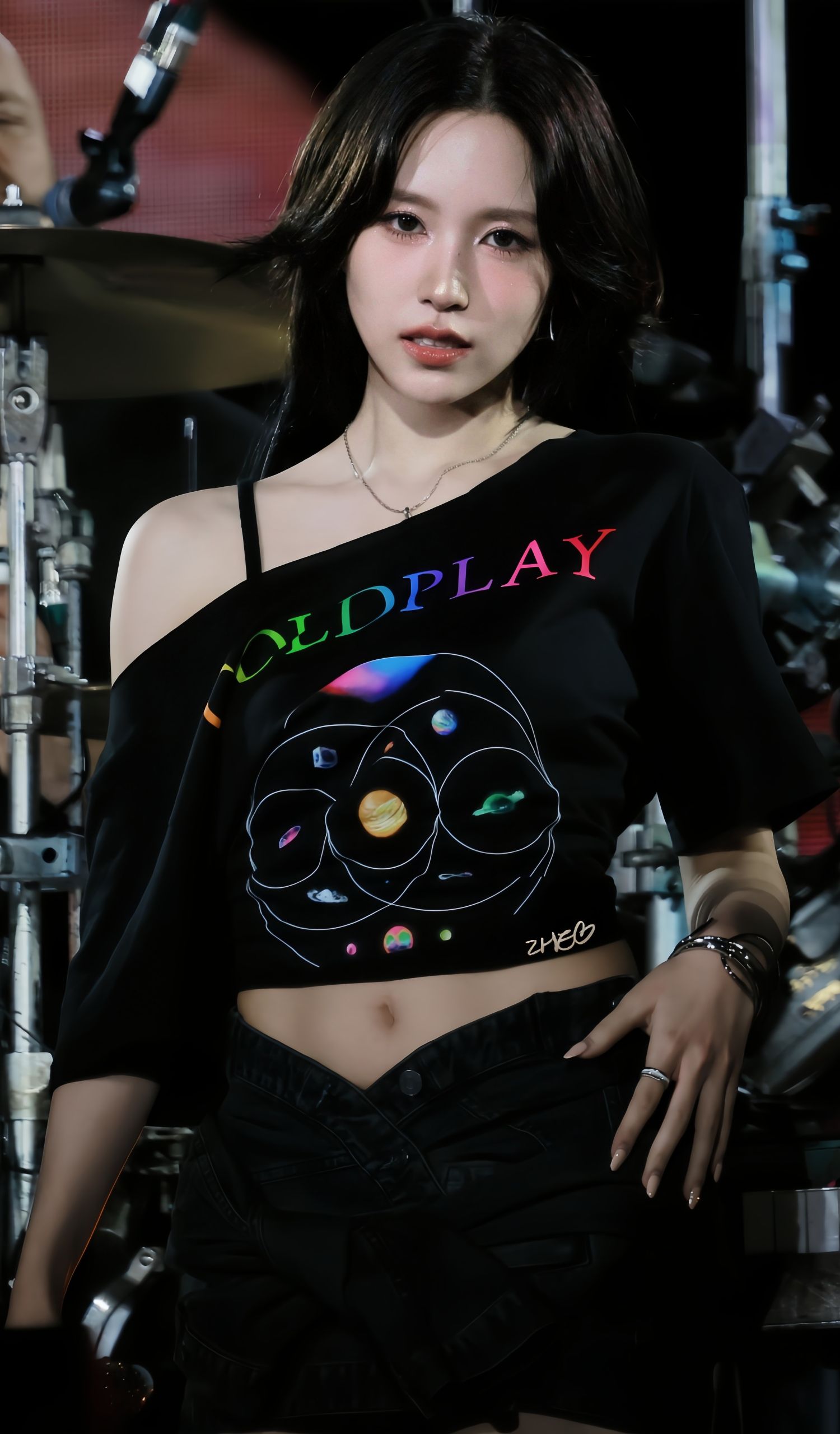 A heartfelt wallpaper shared by Mina (TWICE)'s fans