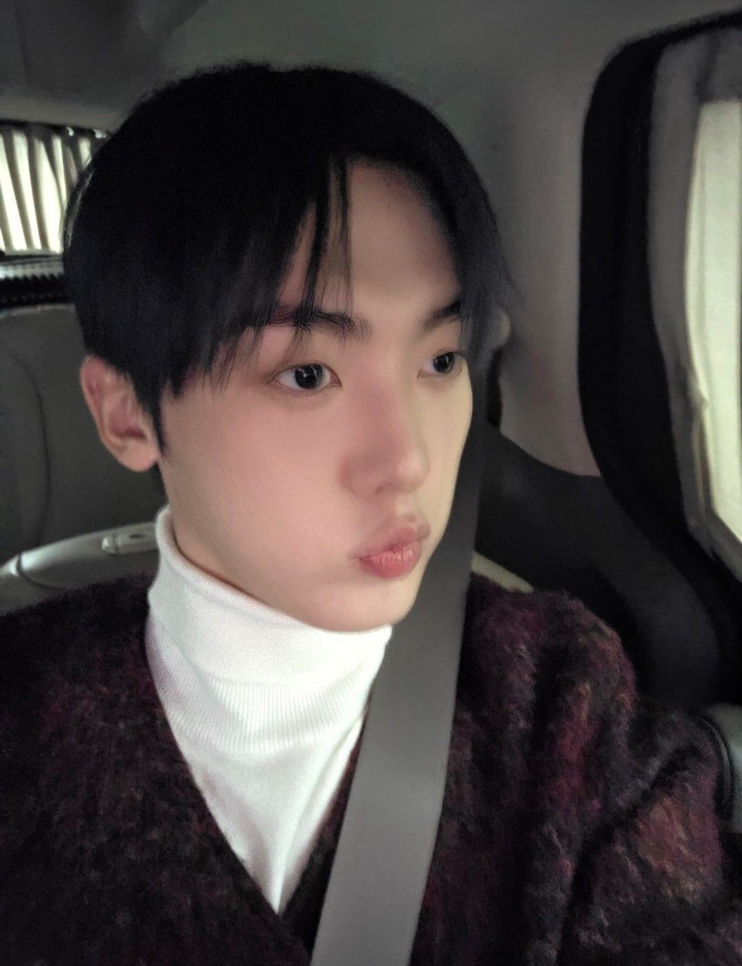 尹产贺 (ASTRO)的最新活动照片