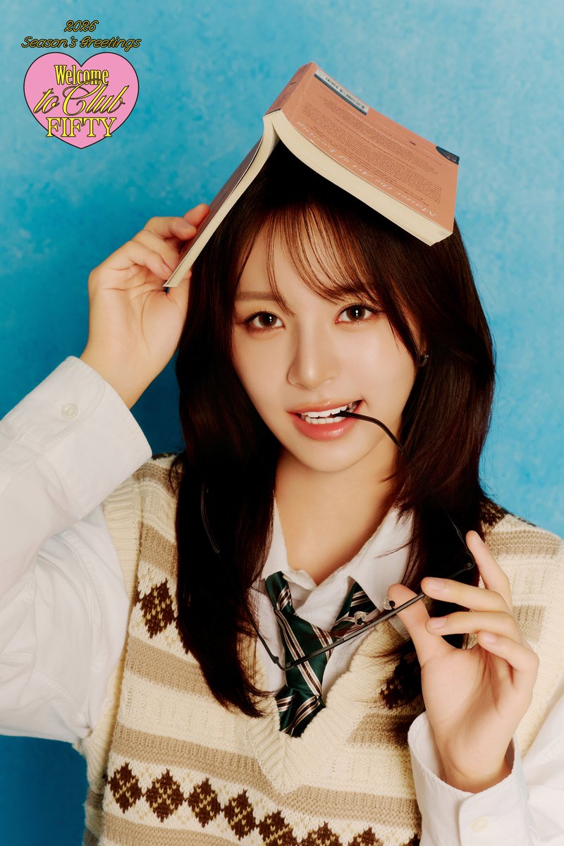 A moment captured by FIFTY FIFTY's fan