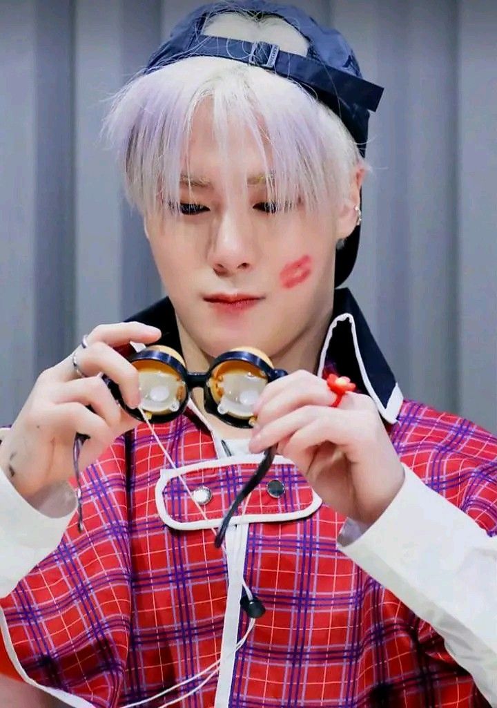 Latest photo of Moonbin (ASTRO)