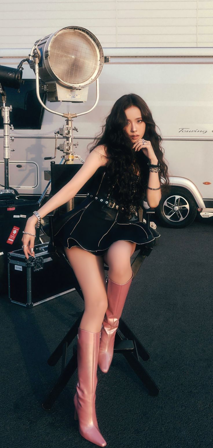 Behind-the-scenes cut of Jisoo (BLACKPINK)