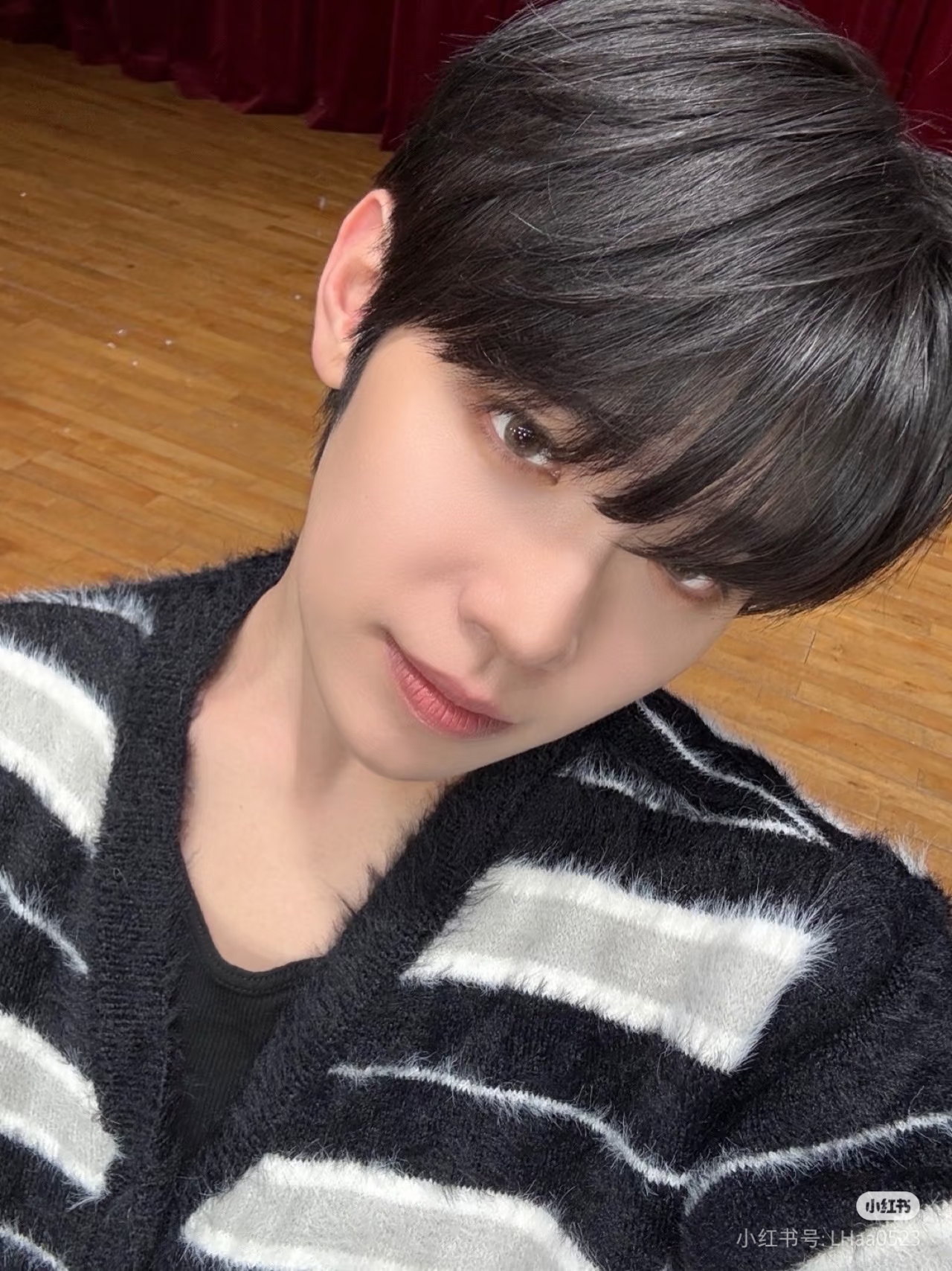 Recent activity shot of Kim Taerae (ZEROBASEONE)