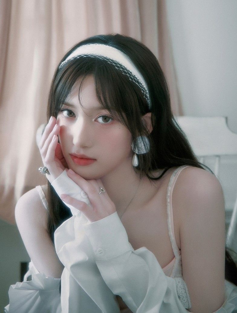 A moment captured by Leeseo (IVE)'s fan