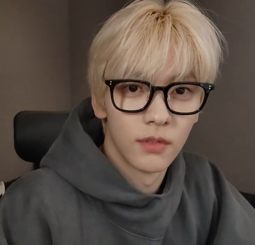 Foto terbaru Soobin (TOMORROW X TOGETHER)