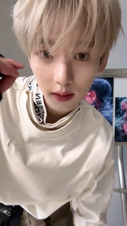 韩维辰 (ZEROBASEONE)的幕后花絮