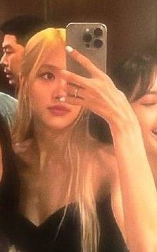 Latest photo of ROSÉ (BLACKPINK)