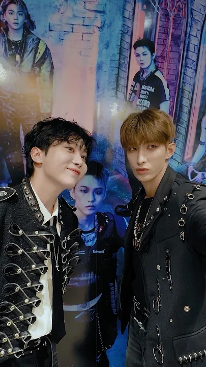 Today's most popular wallpaper in the SEVENTEEN community