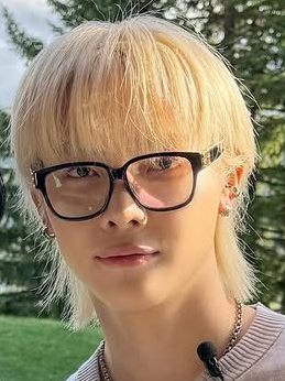 Behind-the-scenes cut of Nicholas (&TEAM)