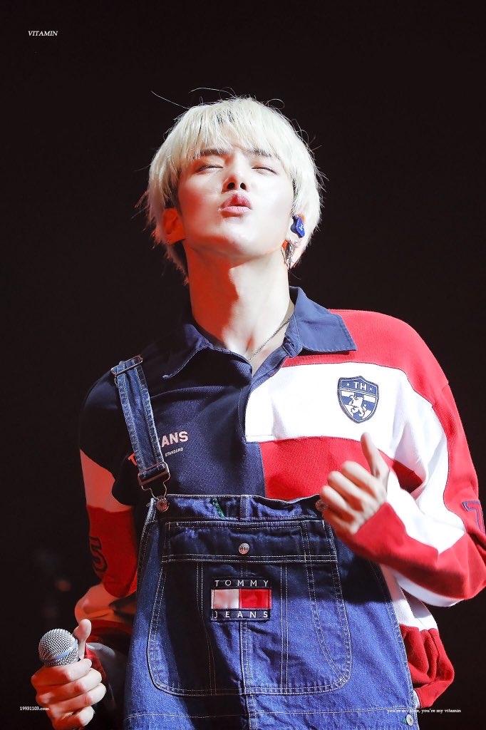 A moment captured by Minhyuk (MONSTA X)'s fan