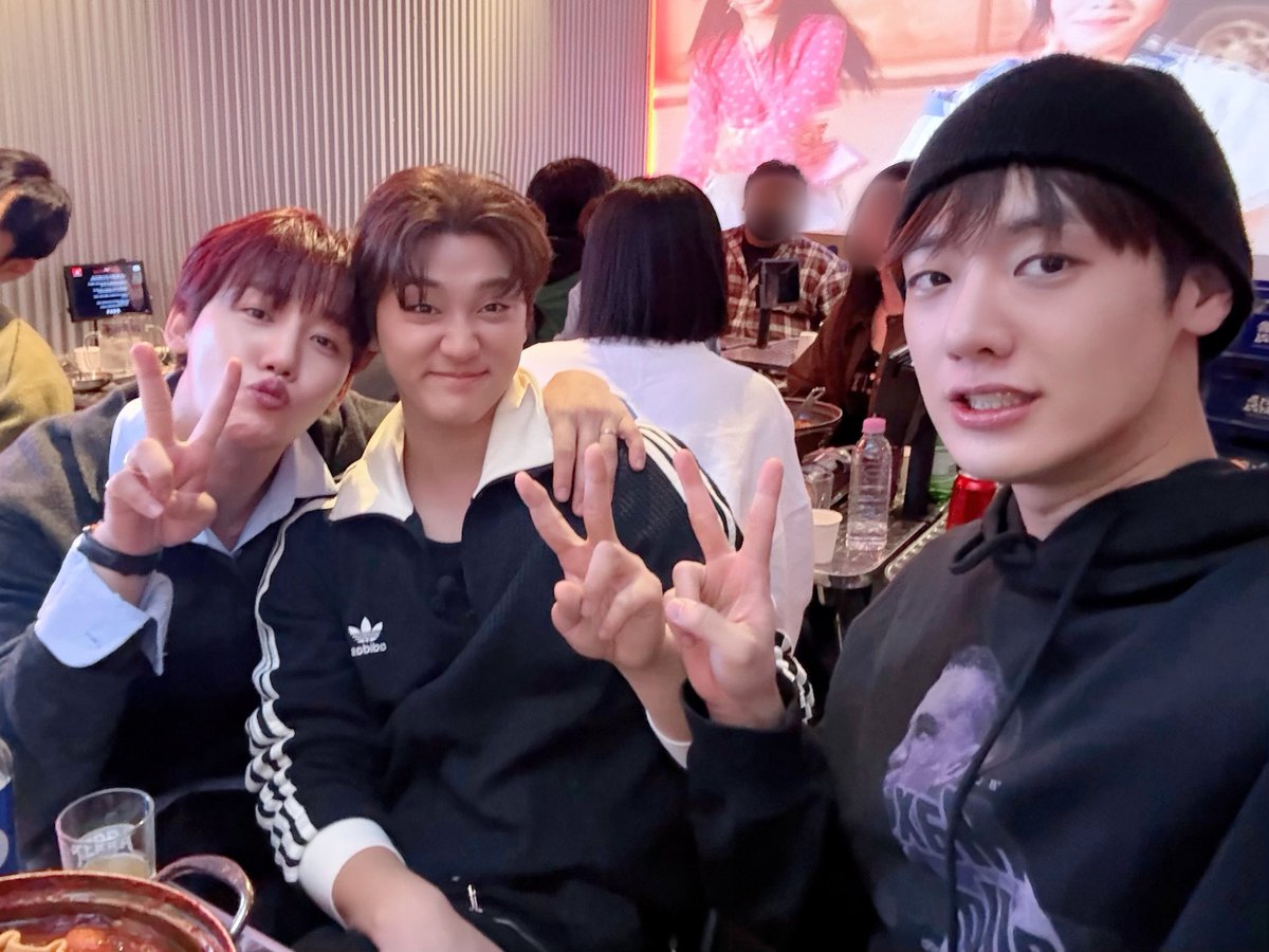 Behind-the-scenes cut of GoldenChild