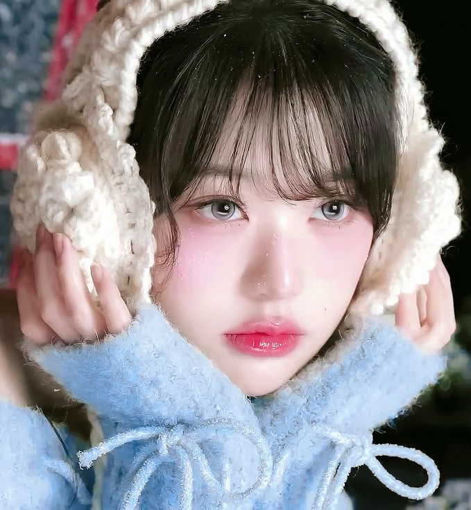 Latest photo of Jang Wonyoung (IVE)