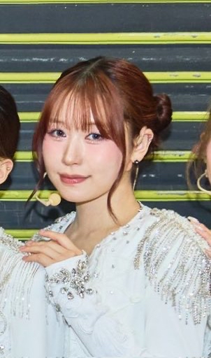 Behind-the-scenes cut of Kasahara Momona (ME:I)