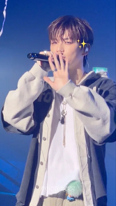 강다니엘의 최신 사진