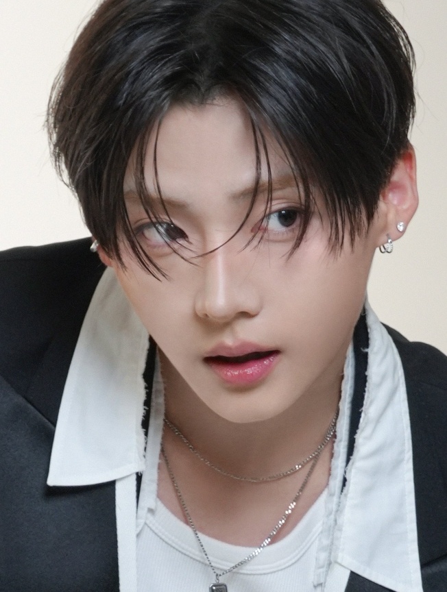 Behind-the-scenes cut of Lee Sangwon (ALPHA DRIVE ONE)