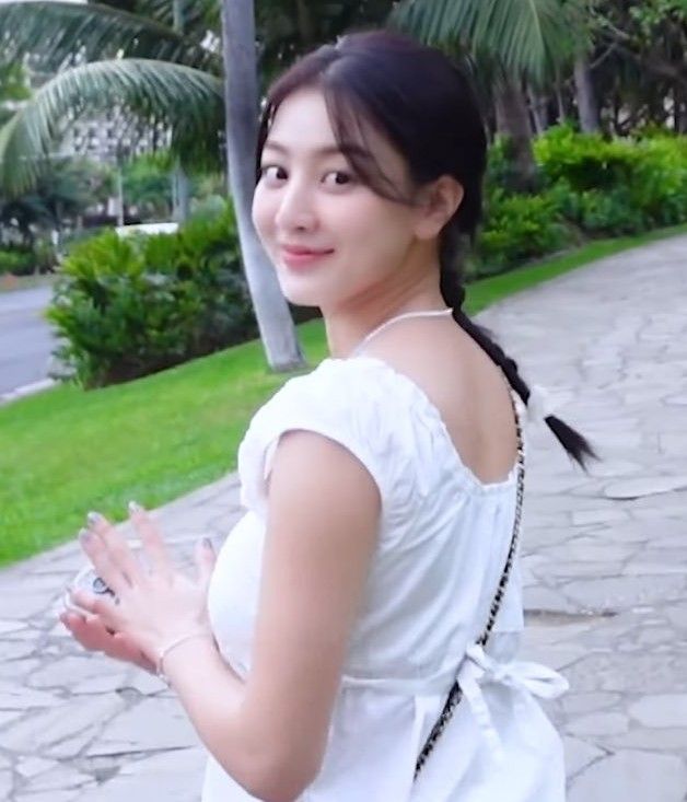 Recent activity shot of Jihyo (TWICE)