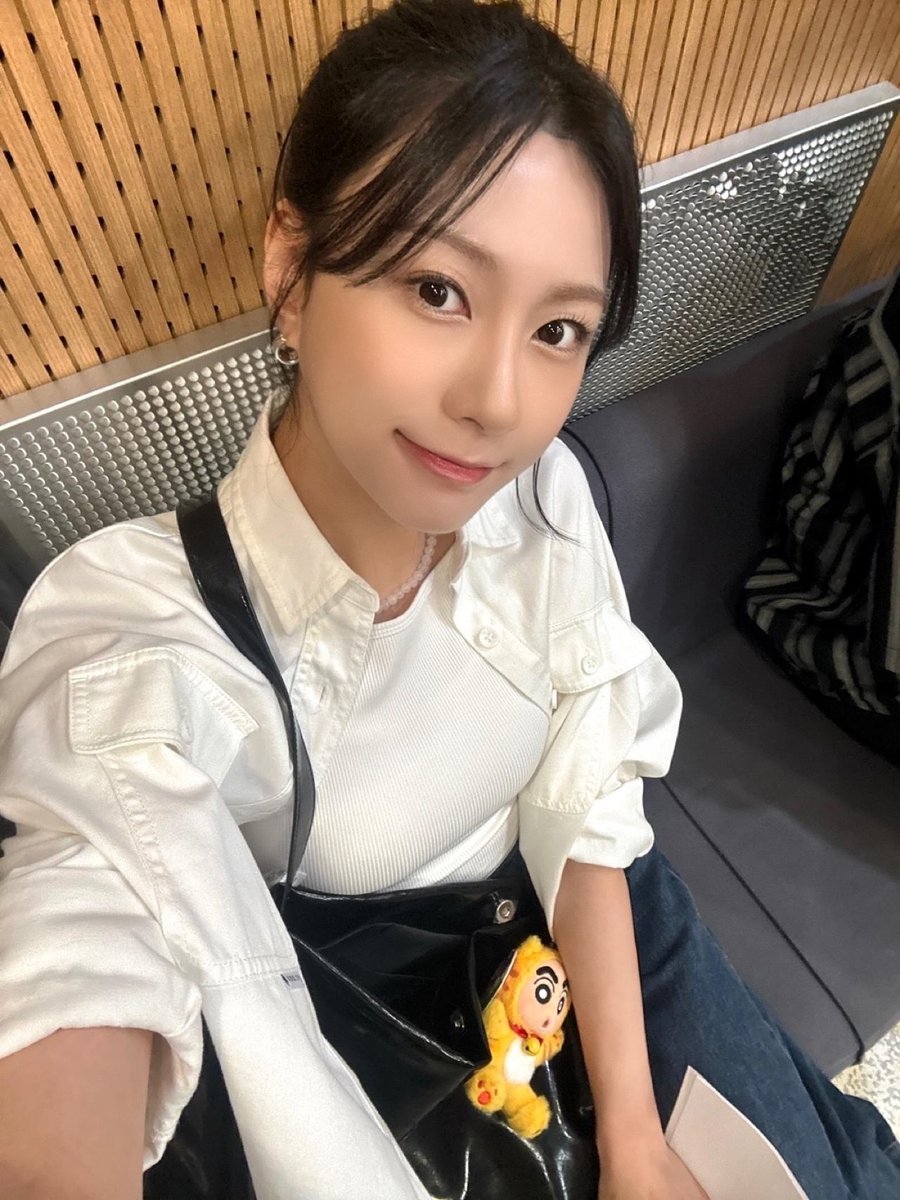 Recent activity shot of Apink