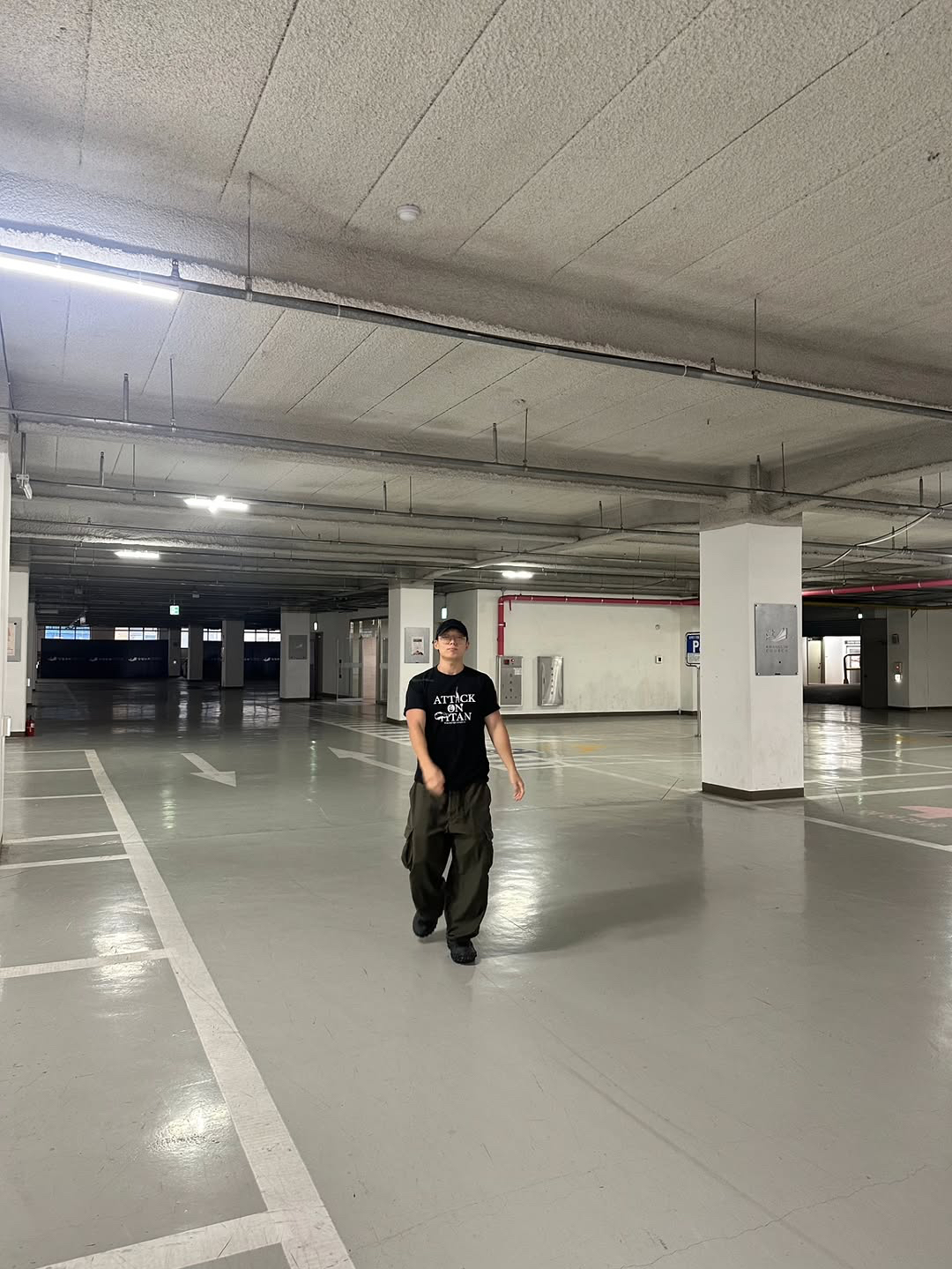 Foto aktivitas terbaru BOBBY (iKON)