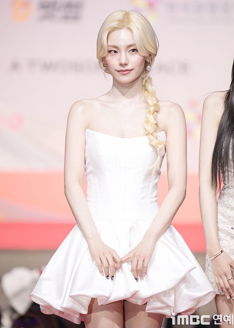 A moment captured by Yeji (ITZY)'s fan