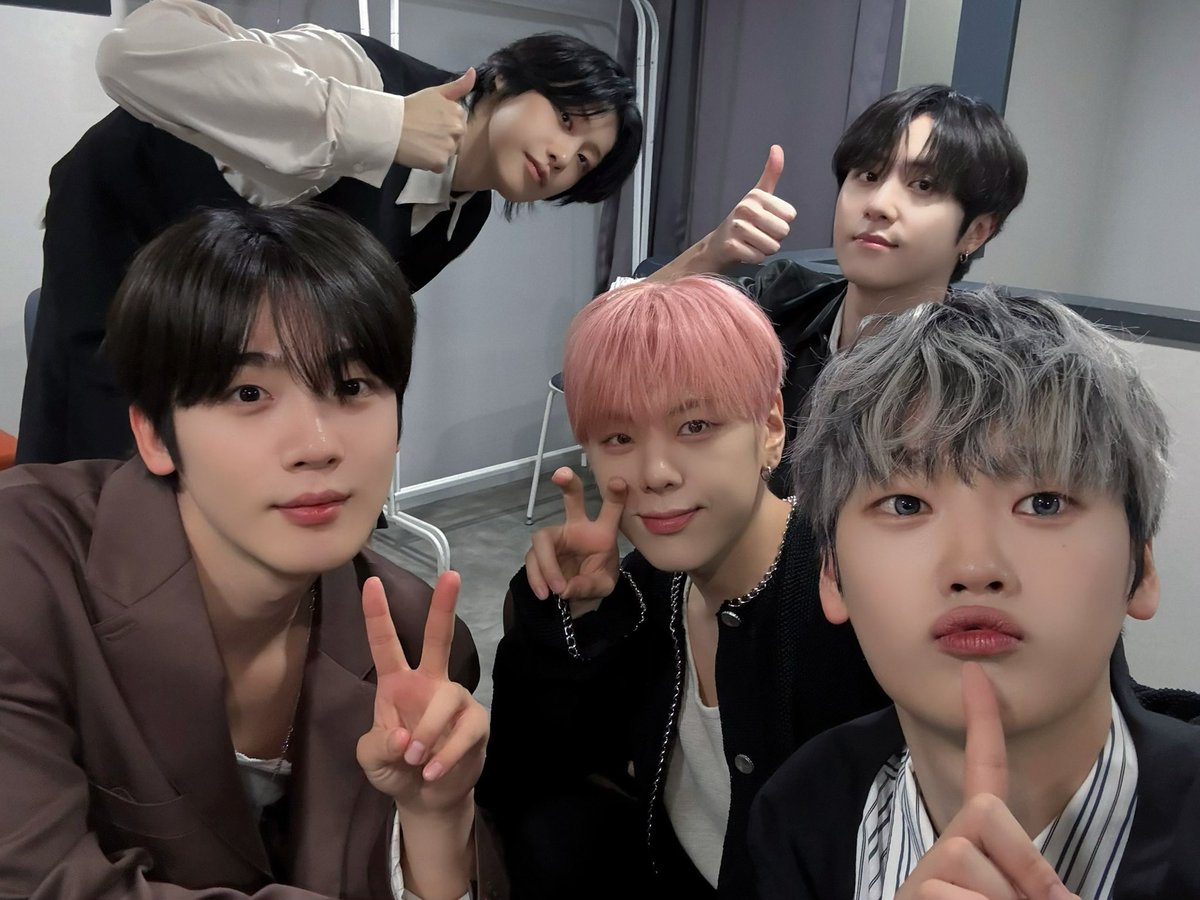 WEiの舞台裏ショット