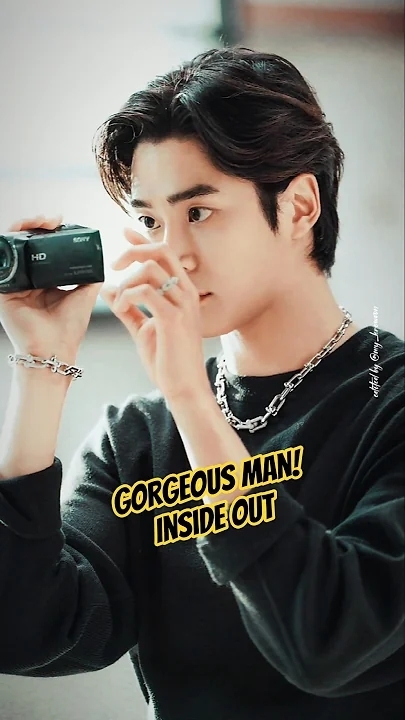 Today's most popular wallpaper in the Rowoon community