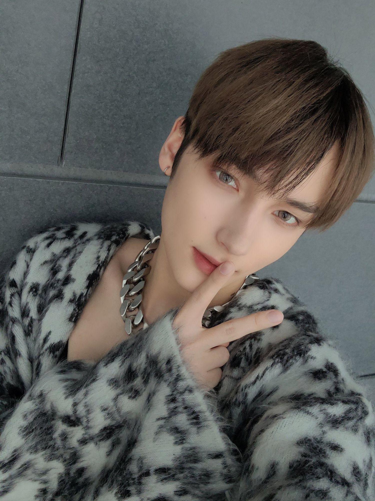 Latest photo of HueningKai (TOMORROW X TOGETHER)