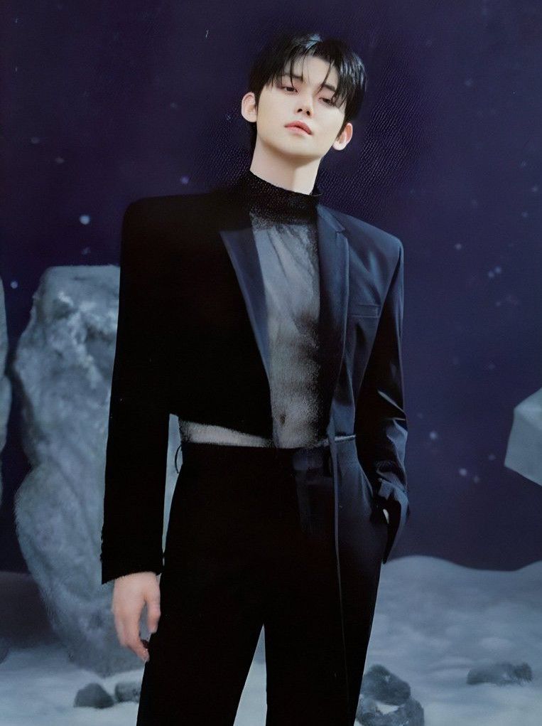Foto aktivitas terbaru Yeonjun (TOMORROW X TOGETHER)