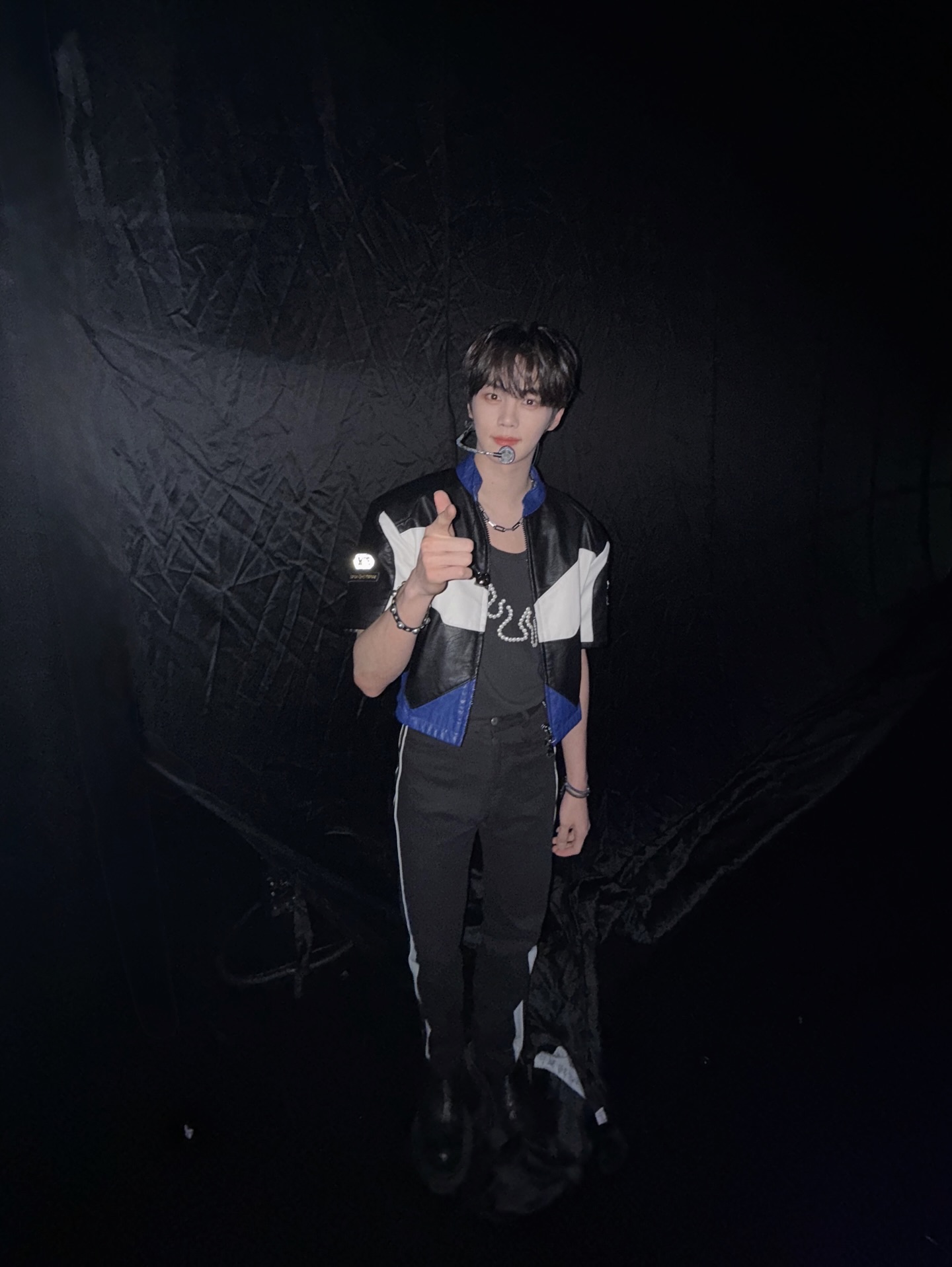 Recent activity shot of Kim Gyuvin (ZEROBASEONE)