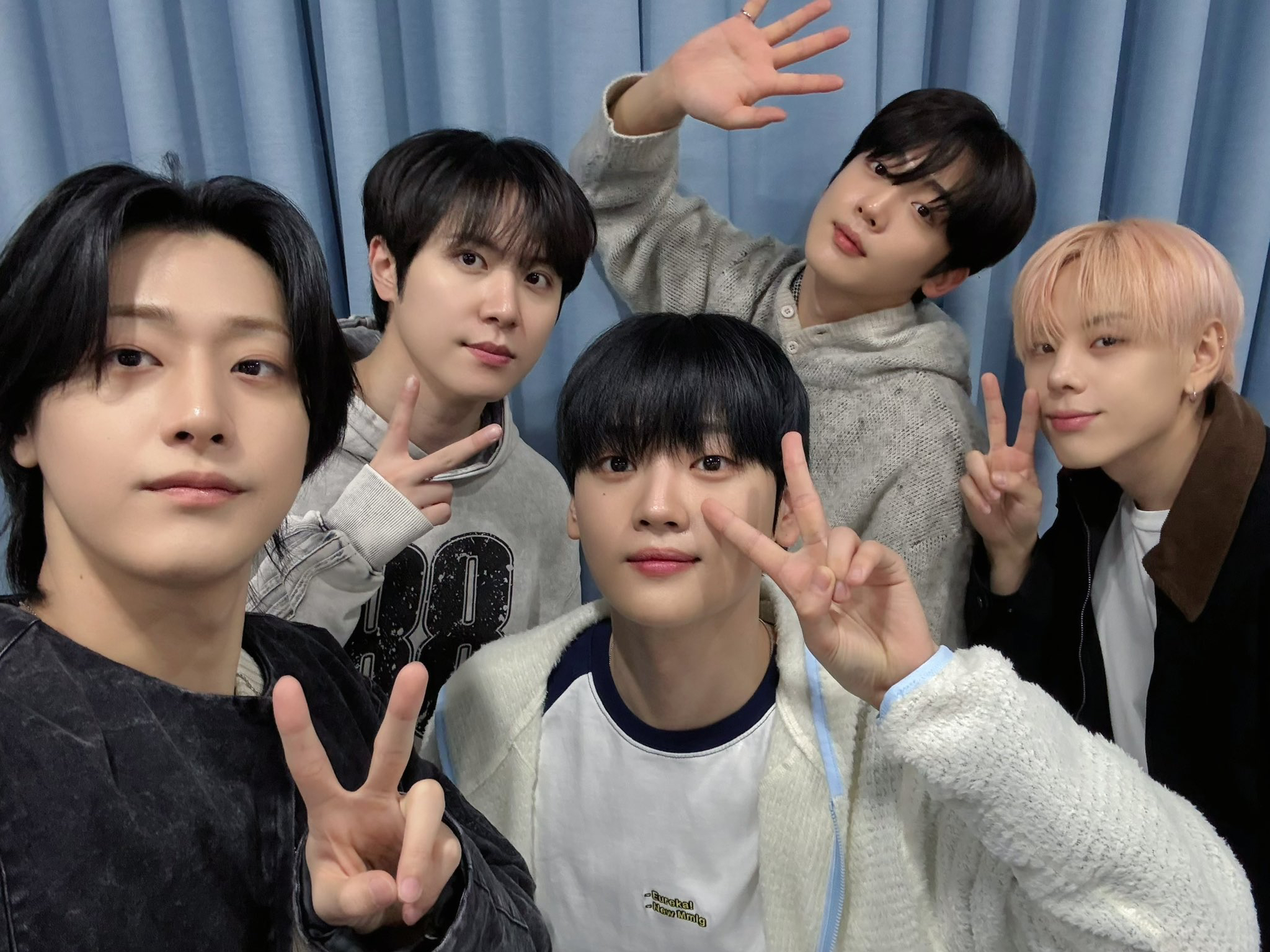 Foto aktivitas terbaru WEi