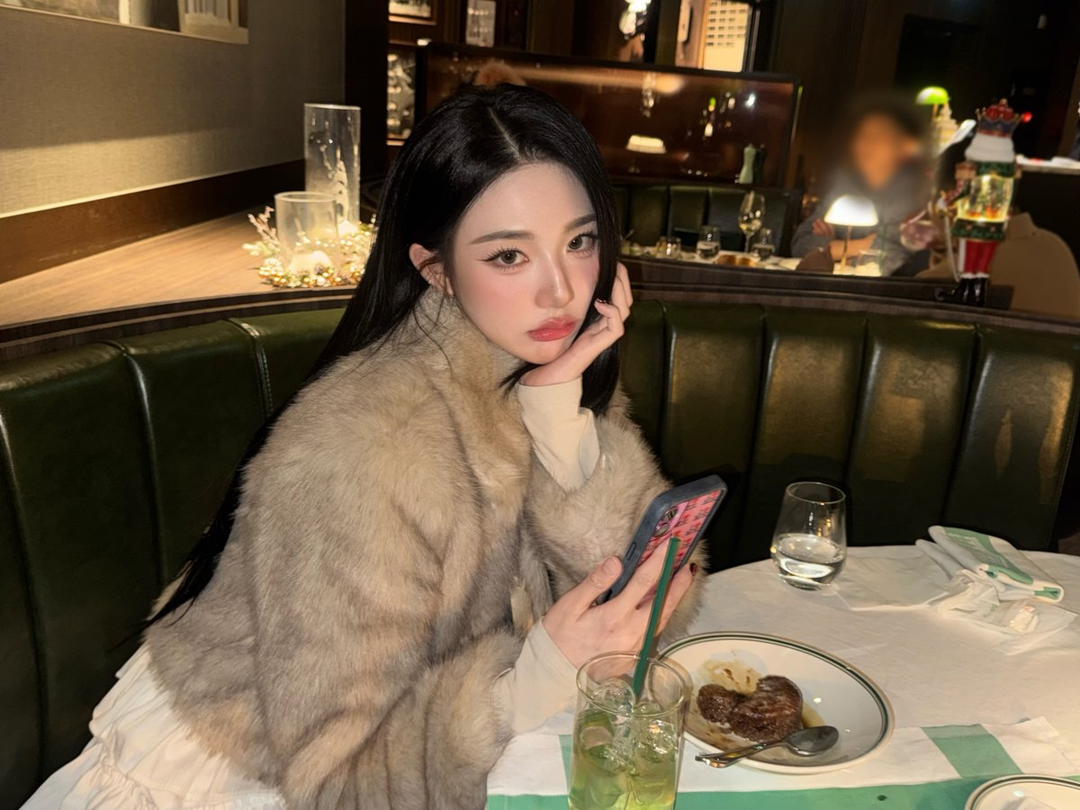 Latest photo of tripleS