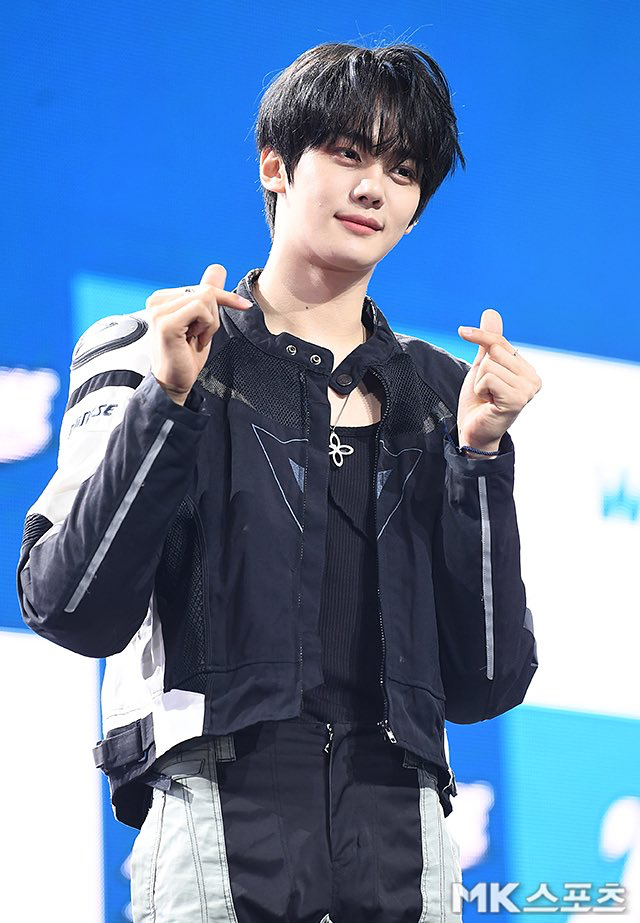 김규빈 (제로베이스원)의 최신 사진