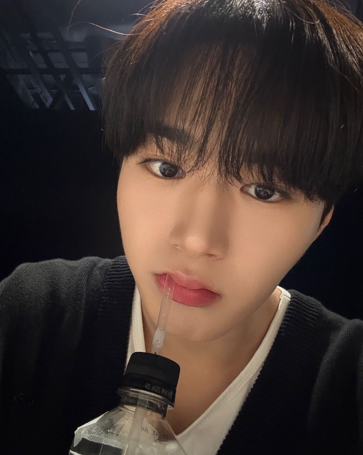 Behind-the-scenes cut of Kim Junseo (ALPHA DRIVE ONE)