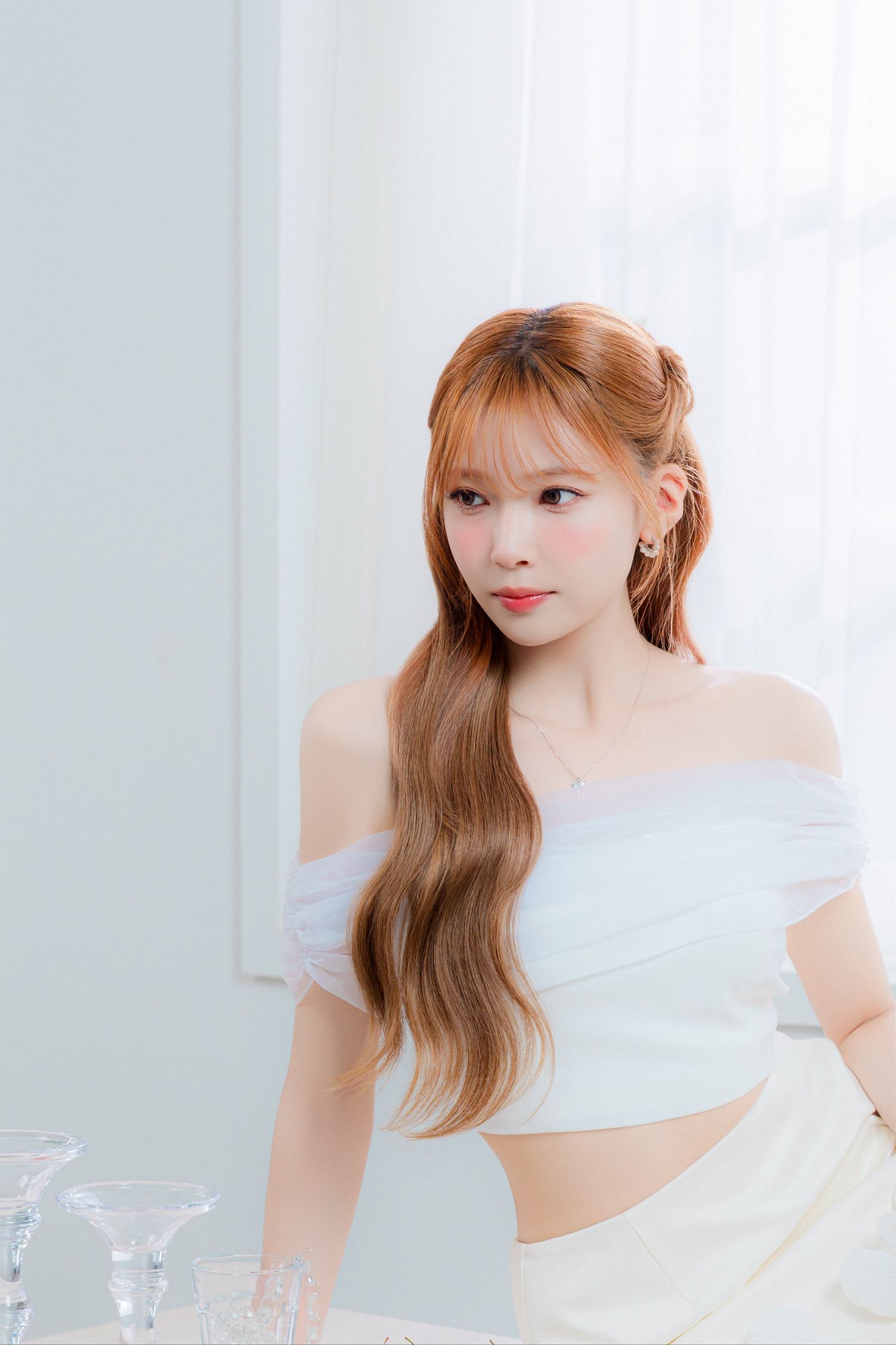 Latest photo of Mayuka (NiziU)